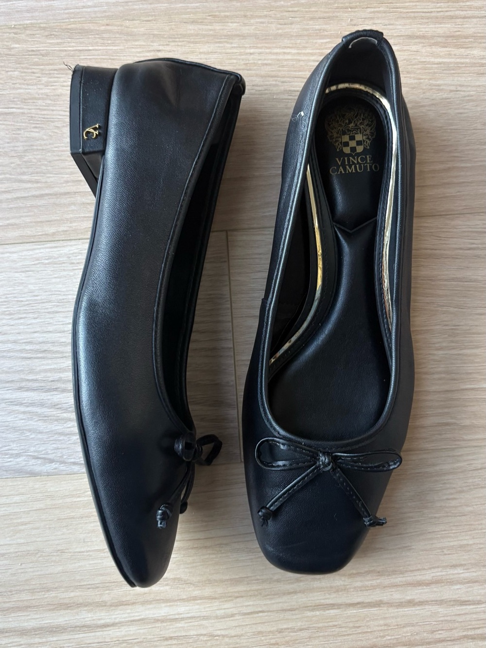 Black Leather Ballet Flats with Bow